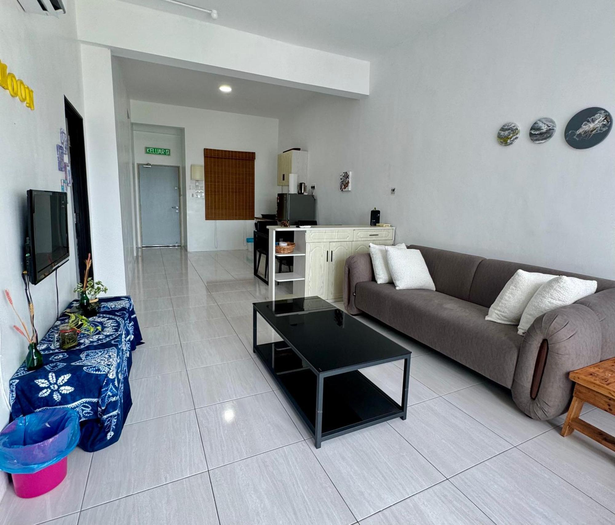 Full Moon Apartment Kuah Esterno foto